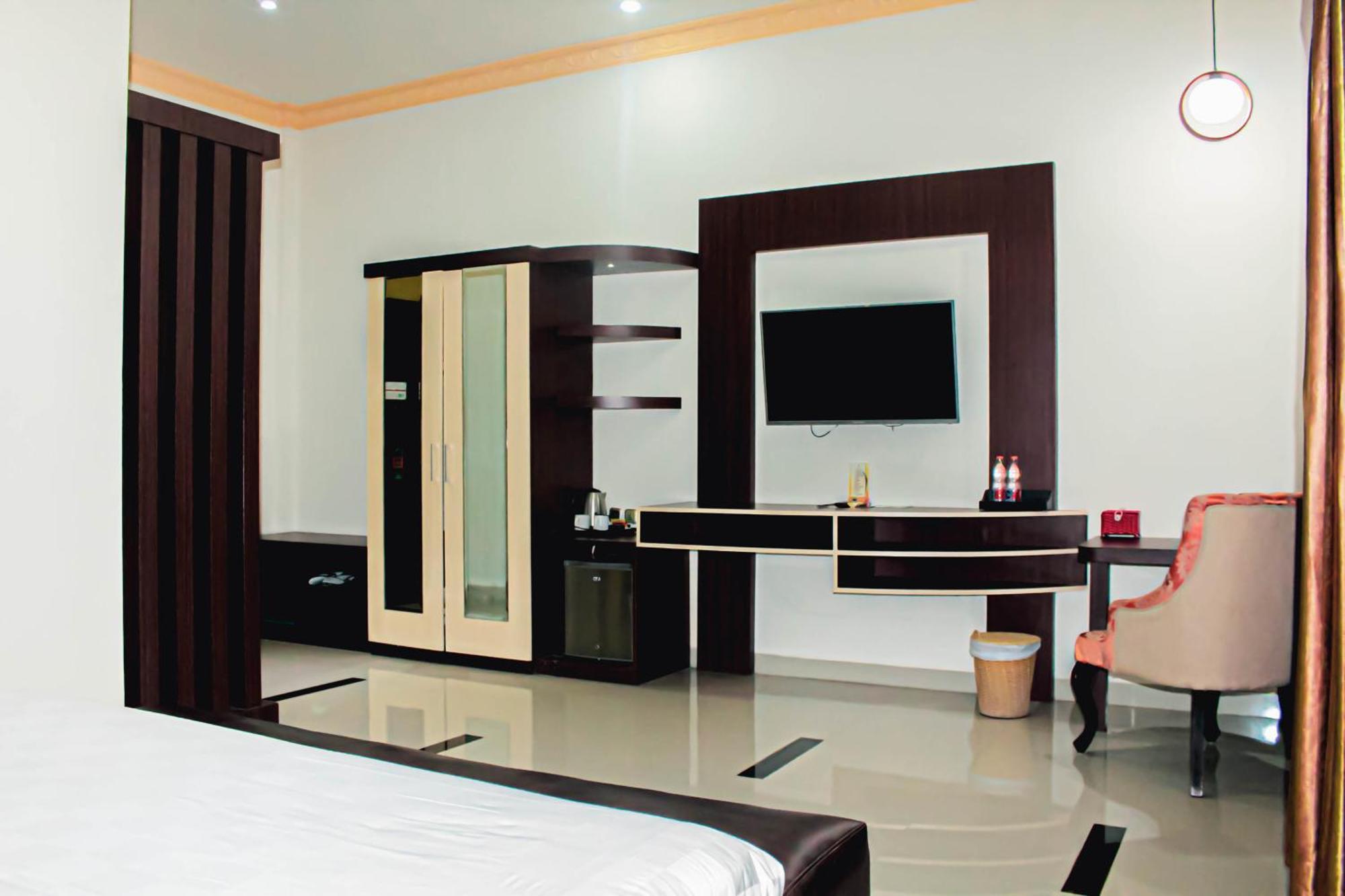 Zamzam Hotel And Resort Бату Экстерьер фото