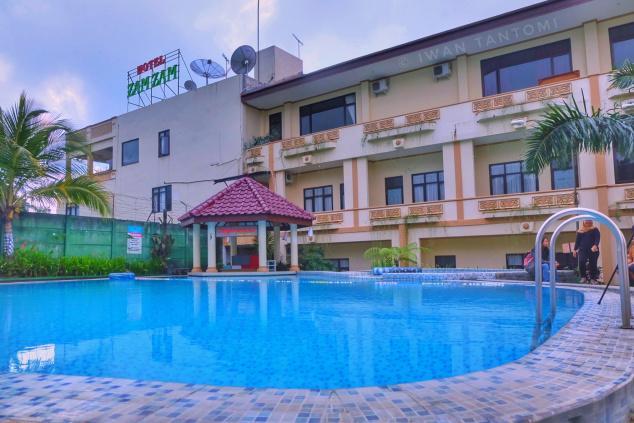 Zamzam Hotel And Resort Бату Экстерьер фото